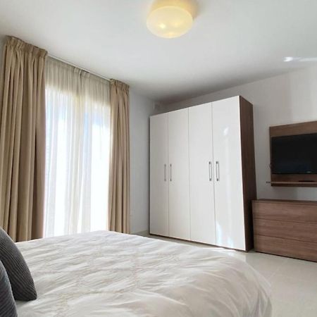 Point Sliema Sea Front Apartment Ngoại thất bức ảnh