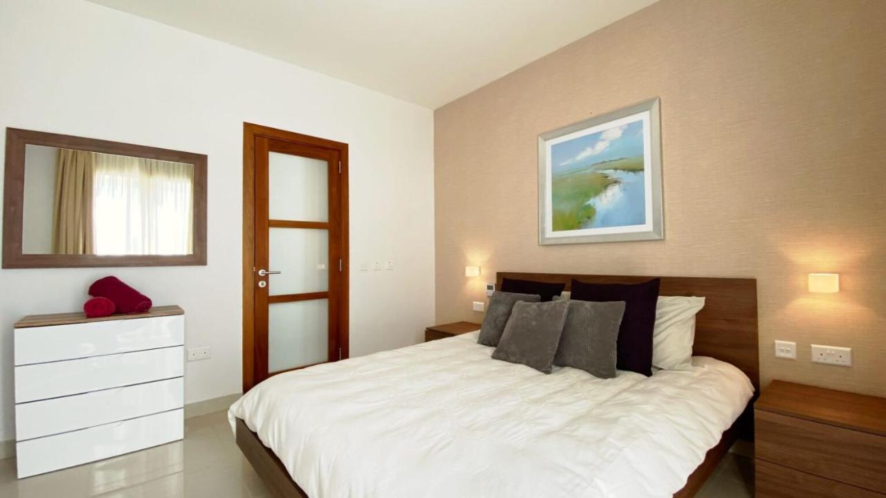 Point Sliema Sea Front Apartment Ngoại thất bức ảnh