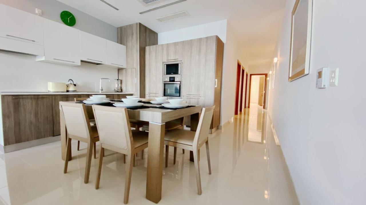 Point Sliema Sea Front Apartment Ngoại thất bức ảnh